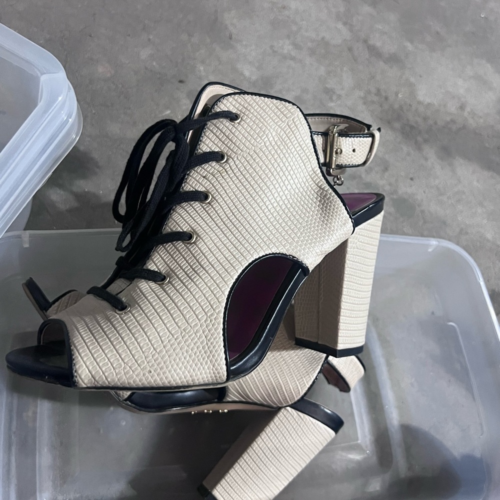 Juicy Heels